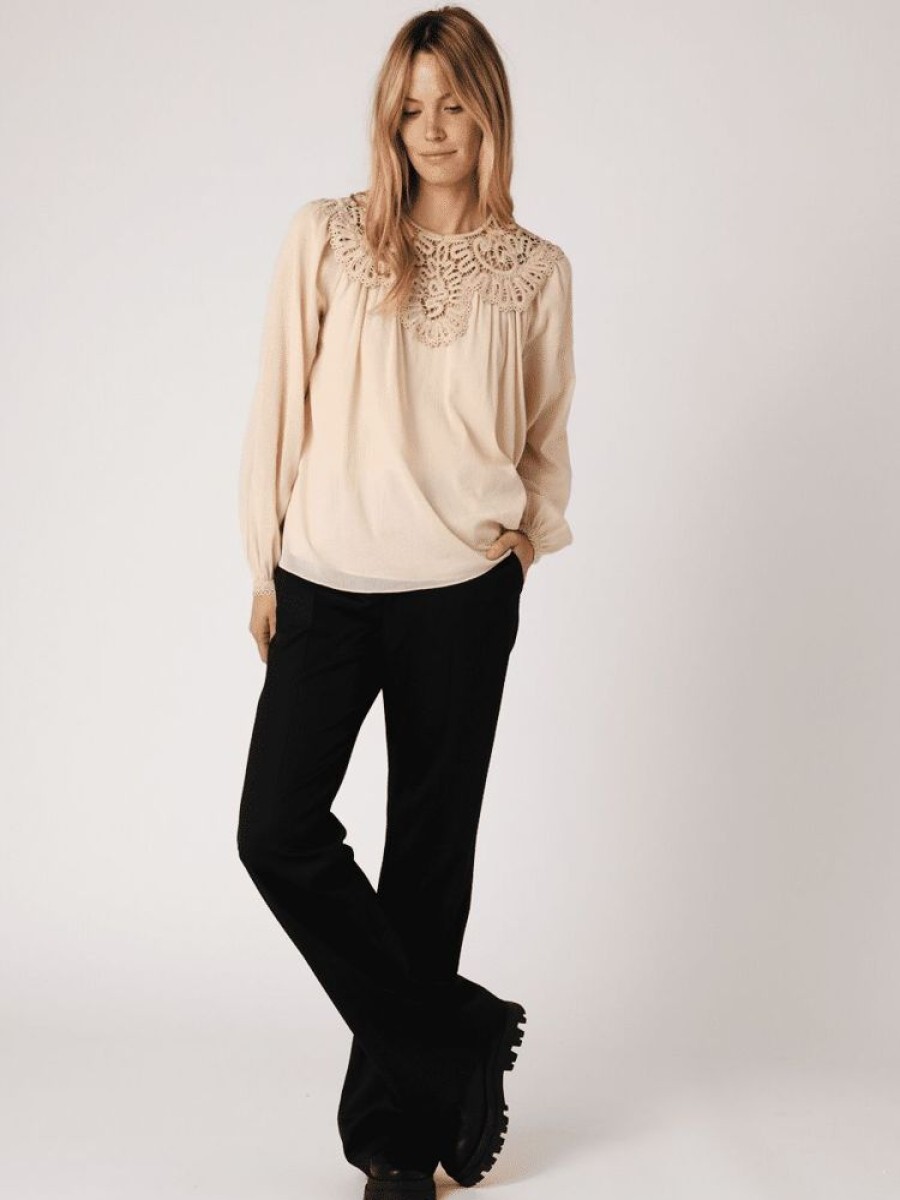 Femme berenice Chemises & Blouses | Blouse Unie Brodee Carrure Beige